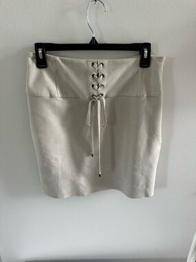 Naked Zebra Beige Lace-Up Waist Mini Skirt, Faux Suede, Woman’s Med. NWT